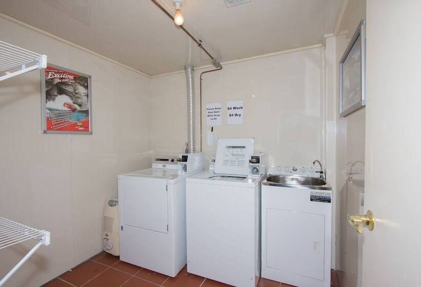 Alexis Motel & Apartments