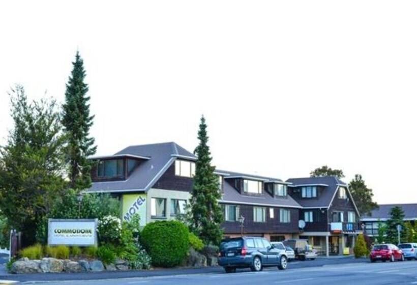 Commodore Motel