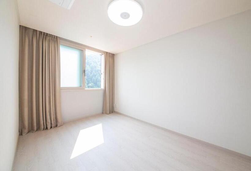 Elysian Gangchon Resort