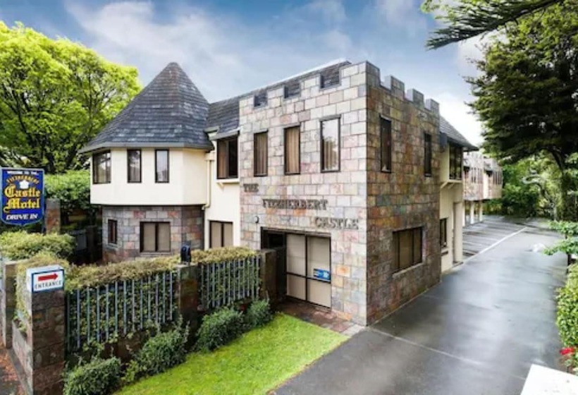 Fitzherbert Castle Motel