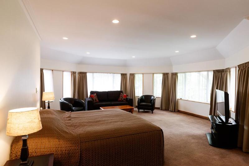 Fitzherbert Castle Motel