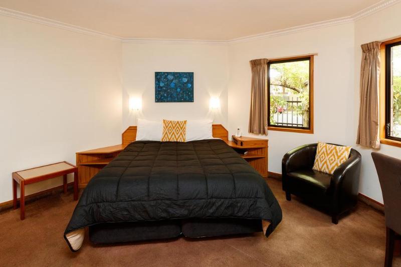 Fitzherbert Castle Motel