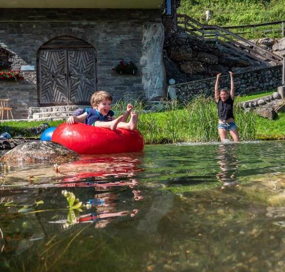 בית מלון כפרי Alpin Family Resort Seetal