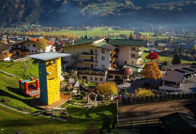 בית מלון כפרי Alpin Family Resort Seetal