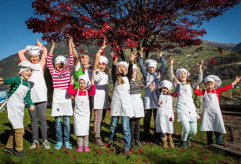 בית מלון כפרי Alpin Family Resort Seetal