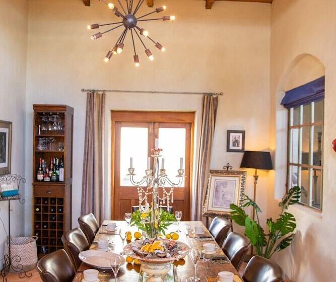 هتل Antria Boutique Lodge