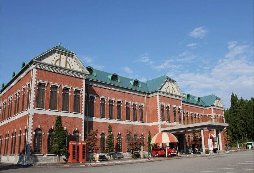 Apa Hotel Komatsu Grand