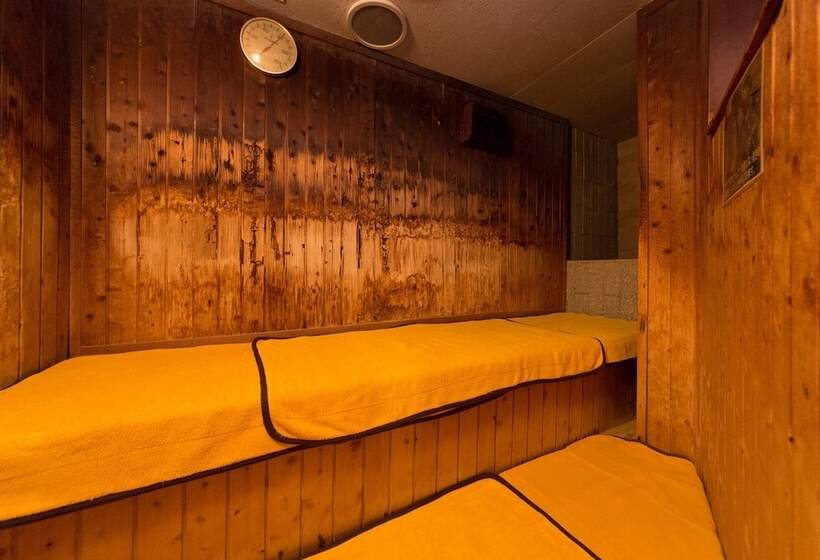 Apa Hotel Komatsu Grand