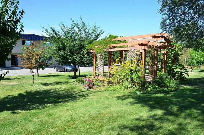 호텔 Canadas Best Value Inn Kelowna