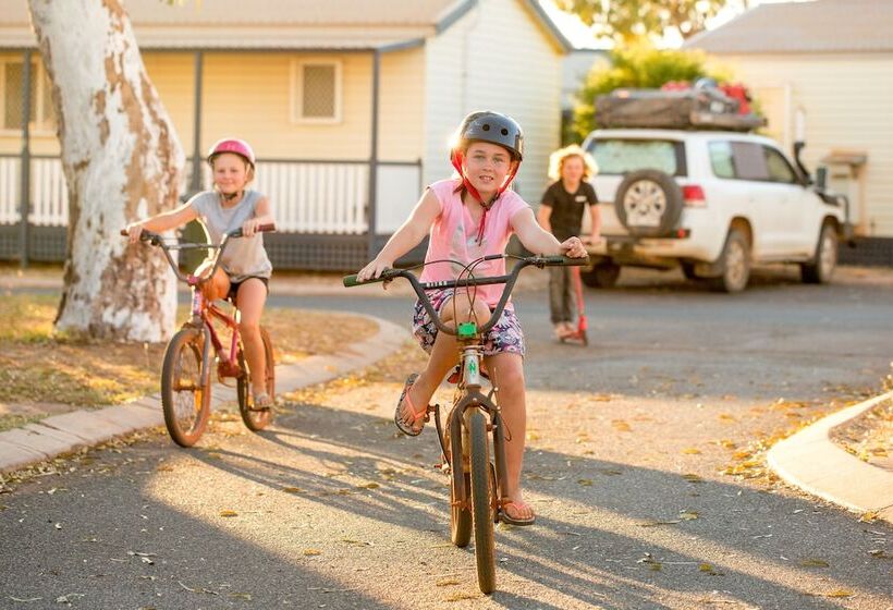 هتل Discovery Parks  Port Hedland
