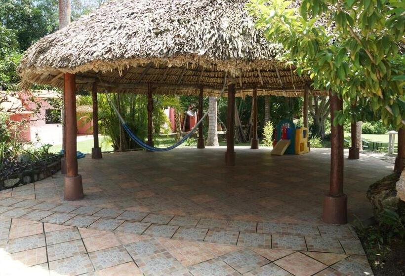 فندق Doralba Inn Chichen