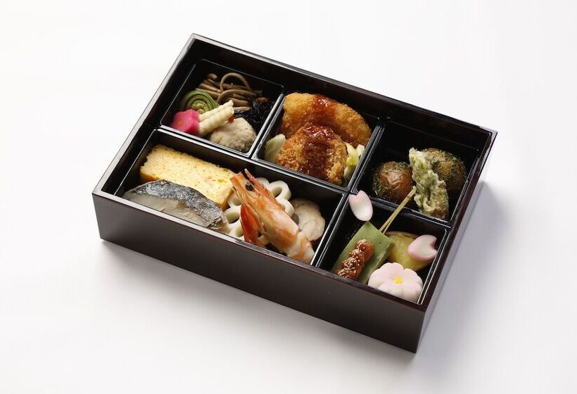 Отель Dormy Inn Nagasaki Shinchichukagai