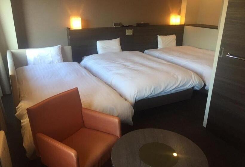 Отель Dormy Inn Nagasaki Shinchichukagai