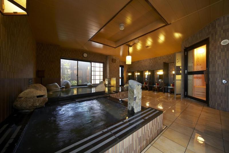 בית מלון כפרי Dormy Inn Tomakomai