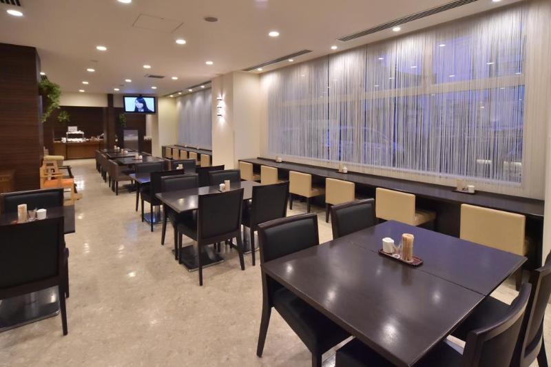 בית מלון כפרי Dormy Inn Tomakomai