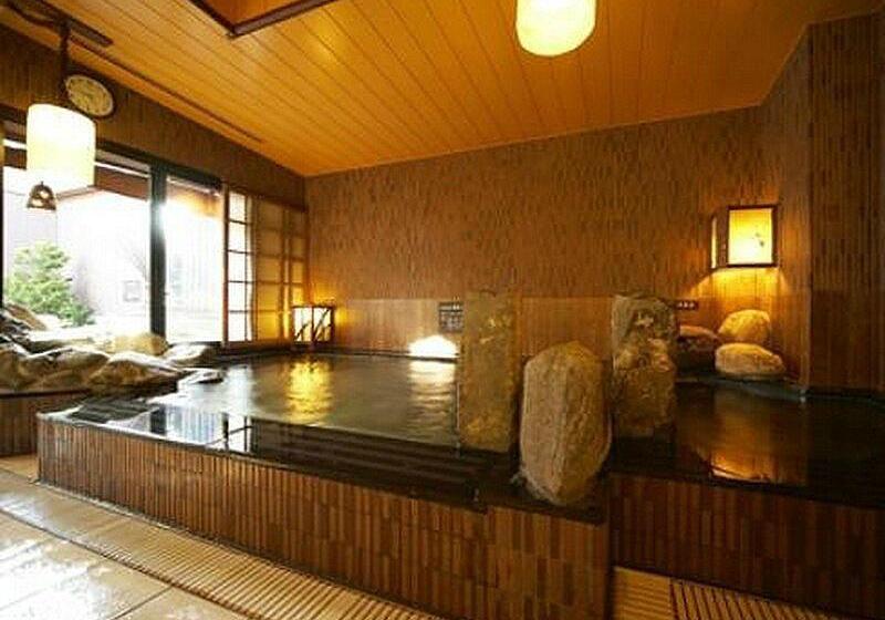 בית מלון כפרי Dormy Inn Tomakomai