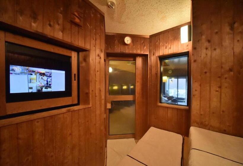 בית מלון כפרי Dormy Inn Tomakomai