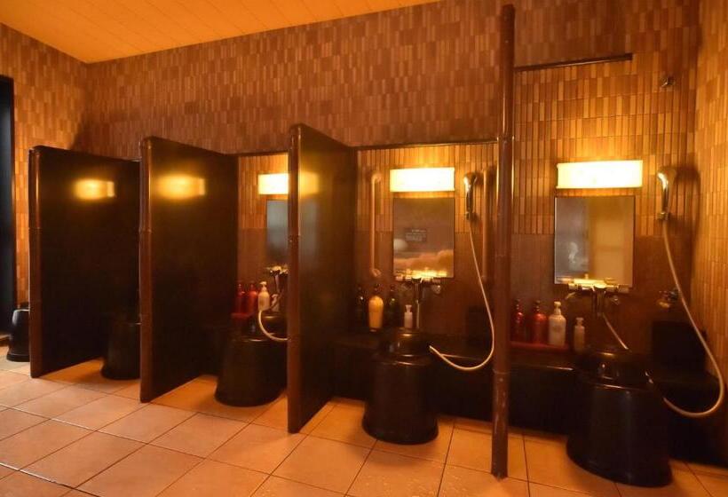 בית מלון כפרי Dormy Inn Tomakomai