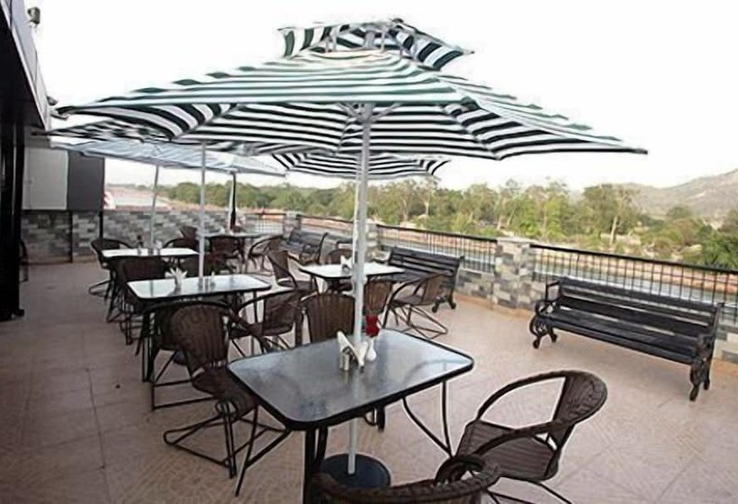 בית מלון כפרי Ganga Exotica