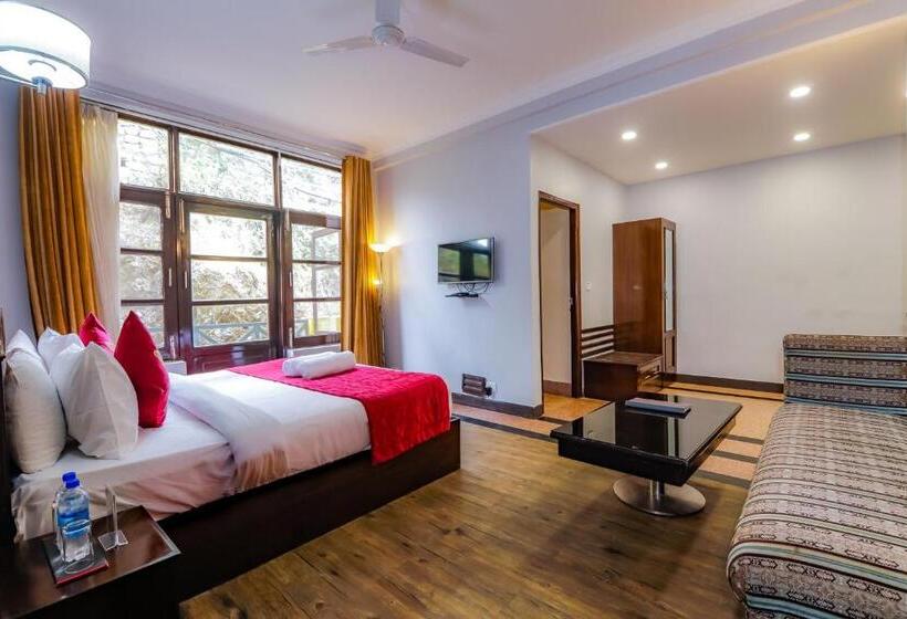 Отель Green N Breeze Resorts Mussoorie