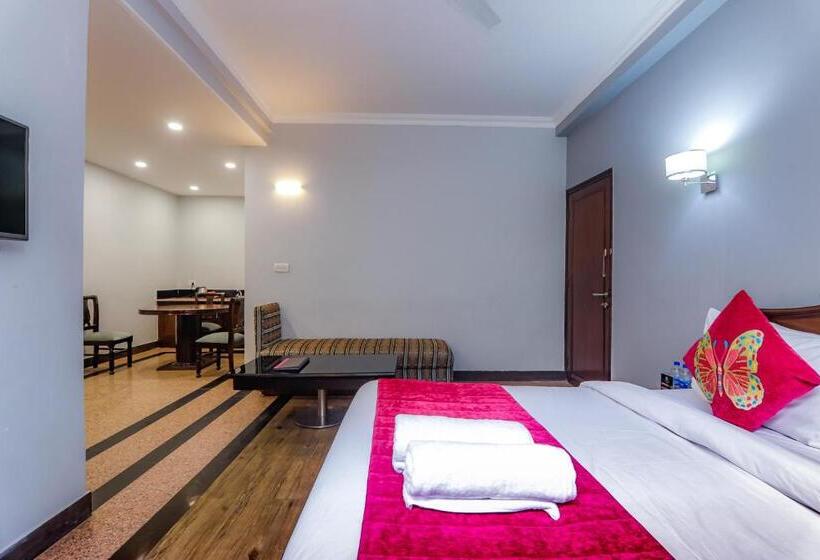 Отель Green N Breeze Resorts Mussoorie