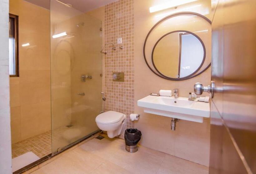 Отель Green N Breeze Resorts Mussoorie