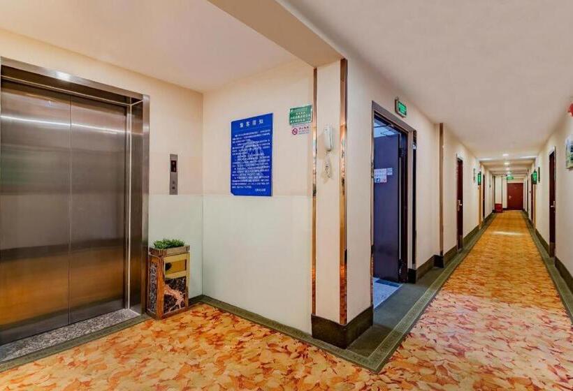 호텔 Greentree Inn Beijing Guangmingqiao Express Apartment