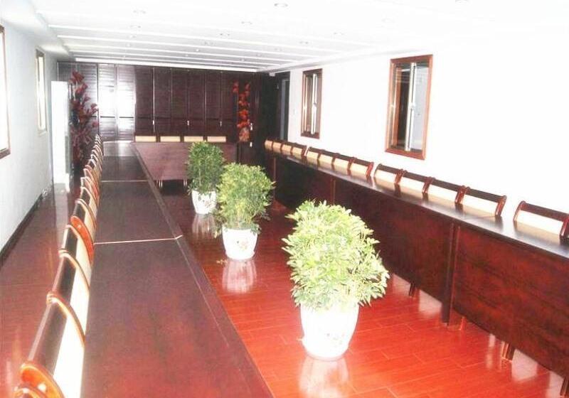 هتل Greentree Inn Yancheng Station