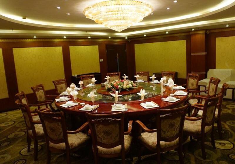هتل Greentree Inn Yancheng Station