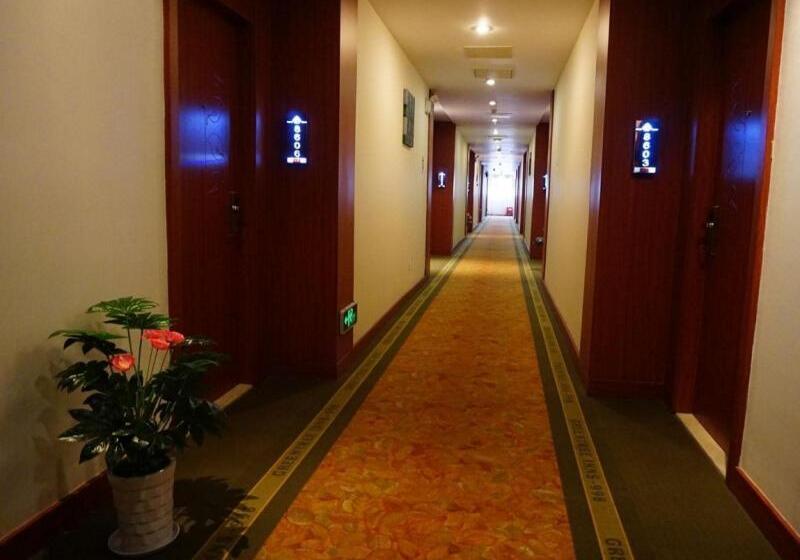هتل Greentree Inn Yancheng Station