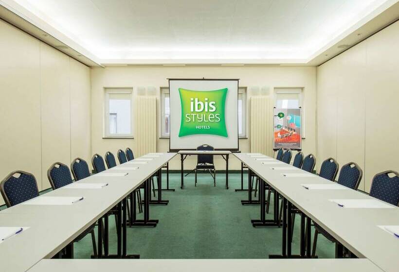 酒店 Ibis Styles Warszawa West