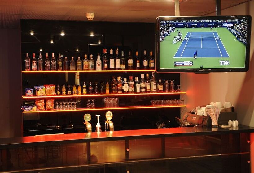 酒店 Ibis Styles Warszawa West