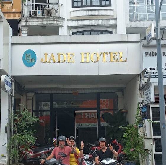 هتل Jade