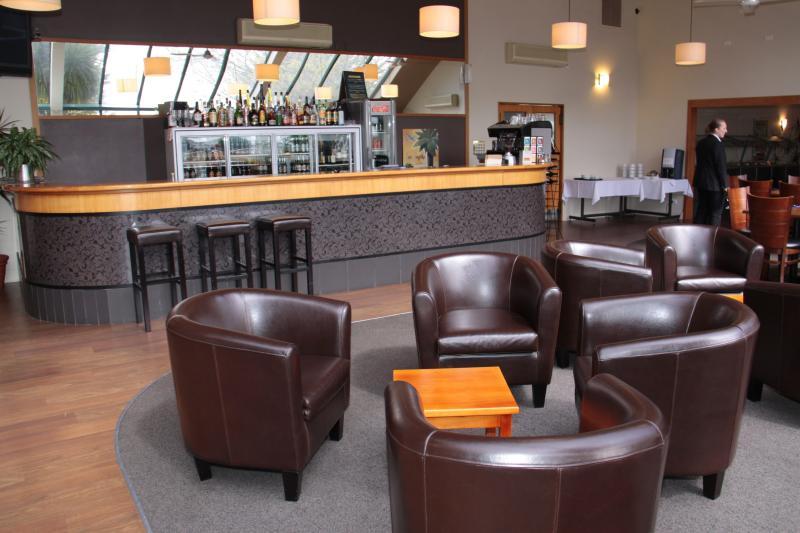 Отель Jetpark Hamilton Airport New Zealand