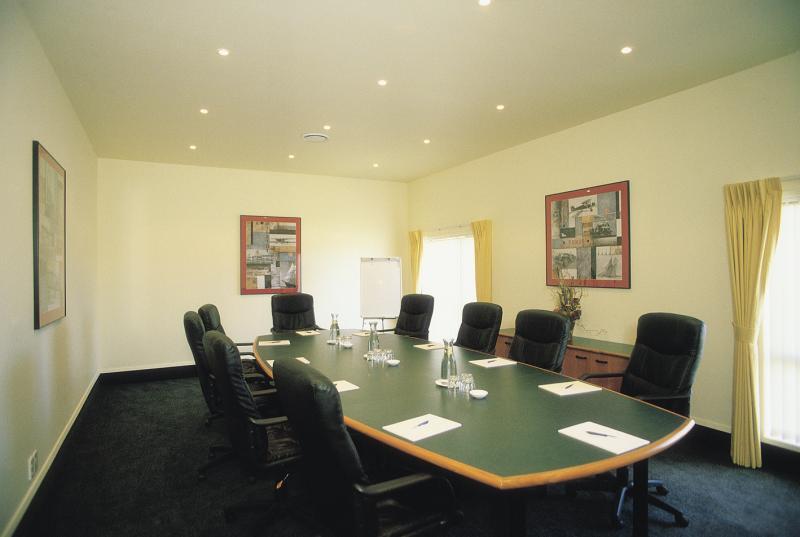 Отель Jetpark Hamilton Airport New Zealand