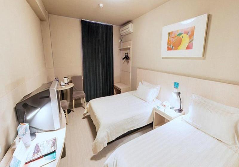 Отель Jinjiang Inn Taizhou Nantong Rd