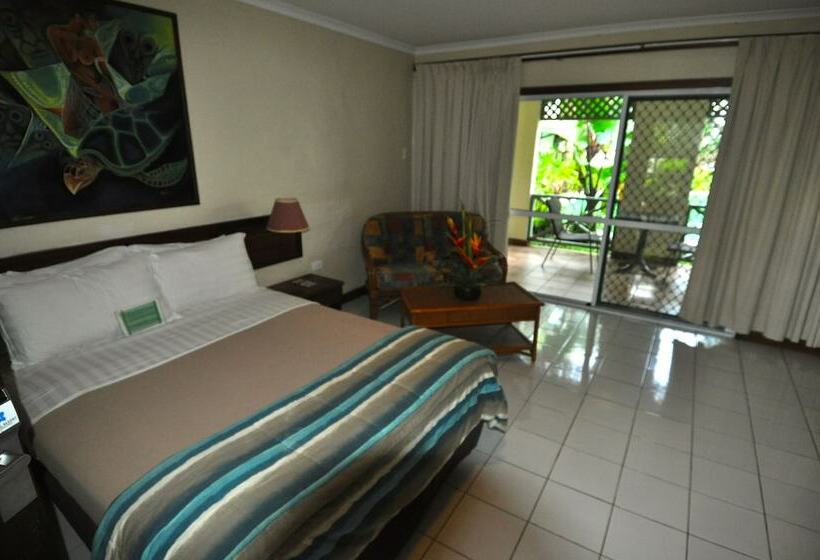 호텔 Kalibobo Village