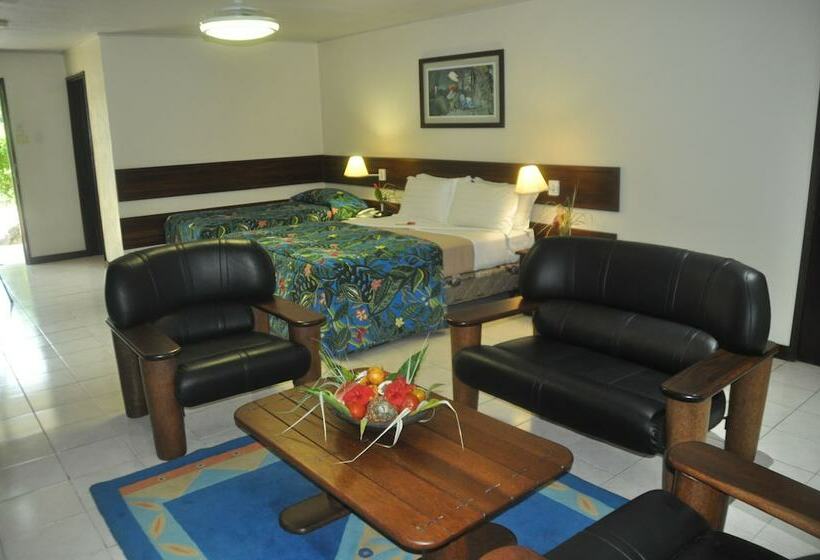 호텔 Kalibobo Village