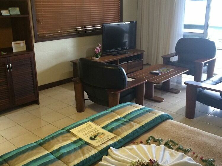 هتل Kalibobo Village