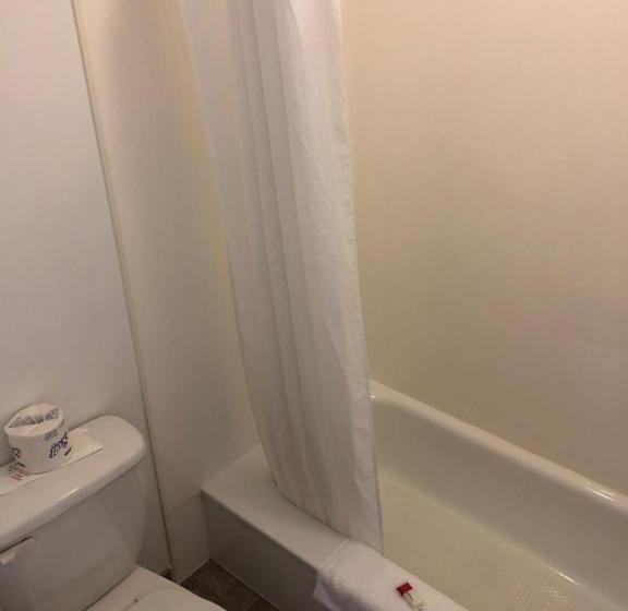 فندق Knights Inn Huntsville