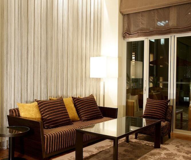 Koko Hotel Kobe Sannomiya