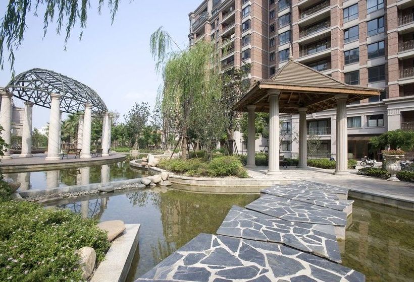 호텔 Lanson Place Jin Qiao Serviced