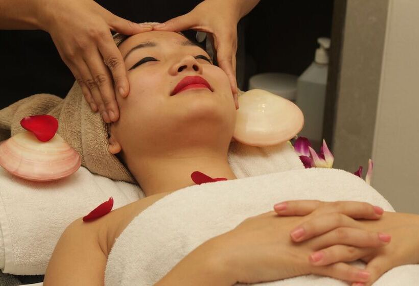 Le Sutra Hotel, Khar, Mumbai