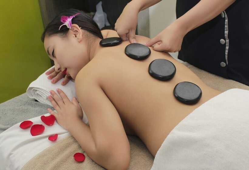 Le Sutra Hotel, Khar, Mumbai