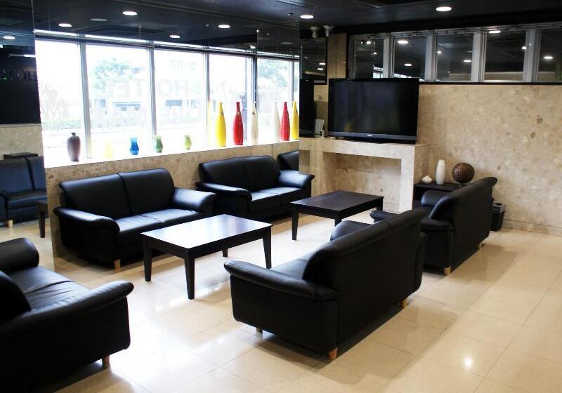 ホテル Livemax Budget Naha