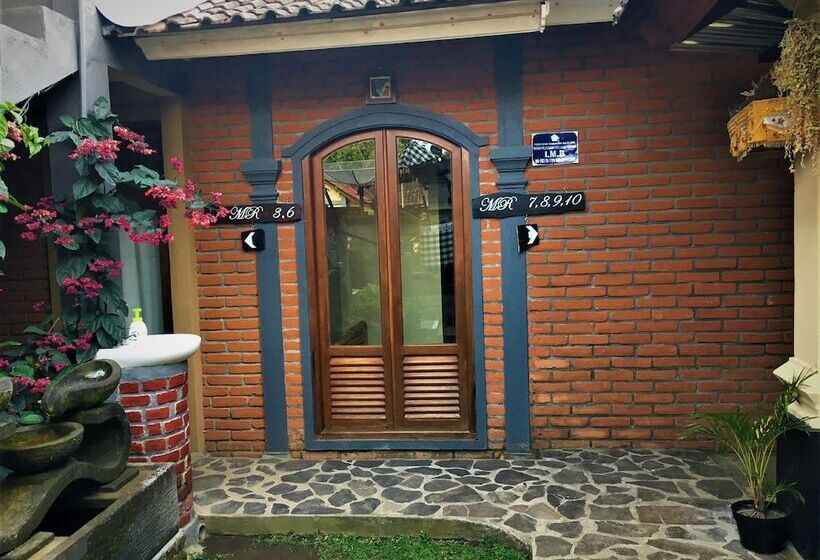 בית מלון כפרי Made Oka Homestay And Warung