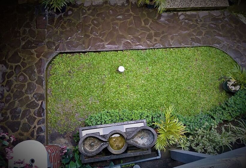 בית מלון כפרי Made Oka Homestay And Warung