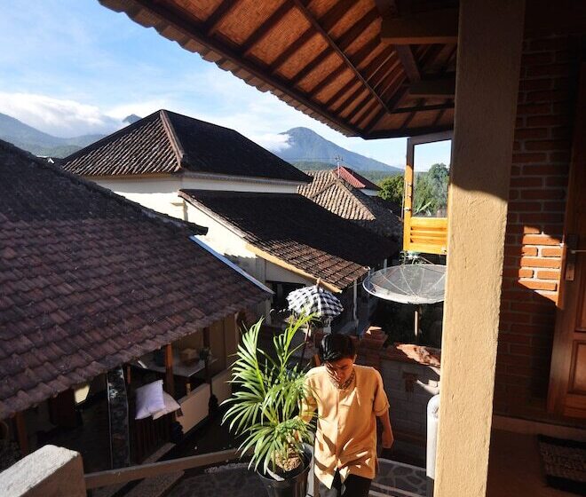 בית מלון כפרי Made Oka Homestay And Warung