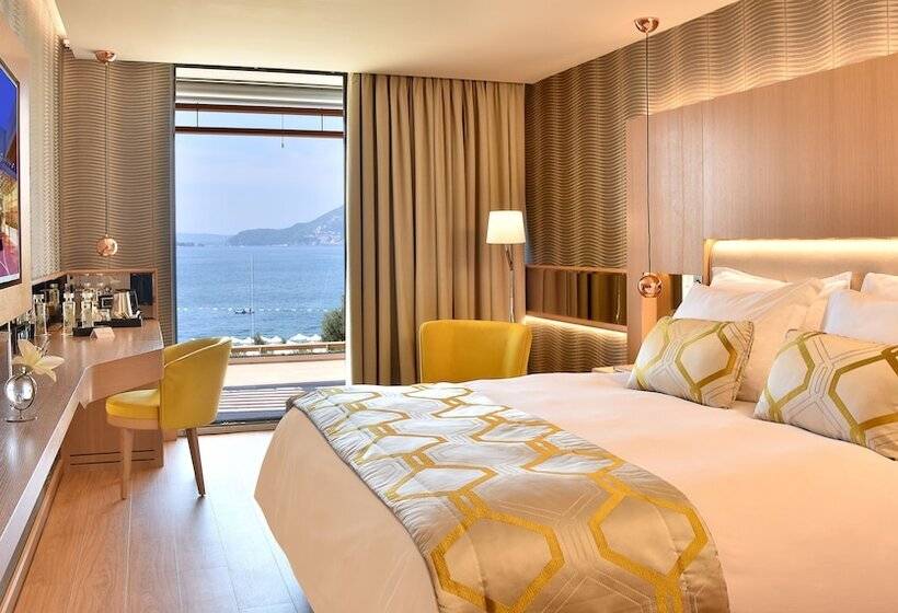 هتل Maestral Resort & Casino