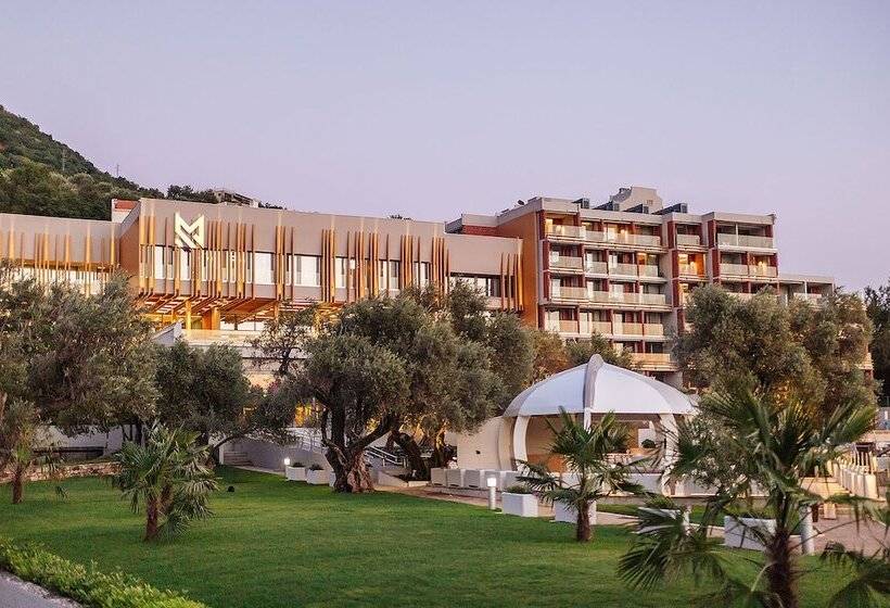 هتل Maestral Resort & Casino